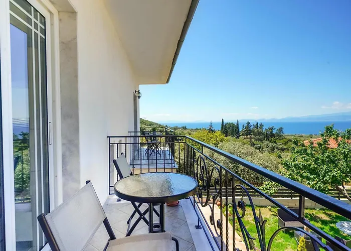 Antoni's House Feriehus